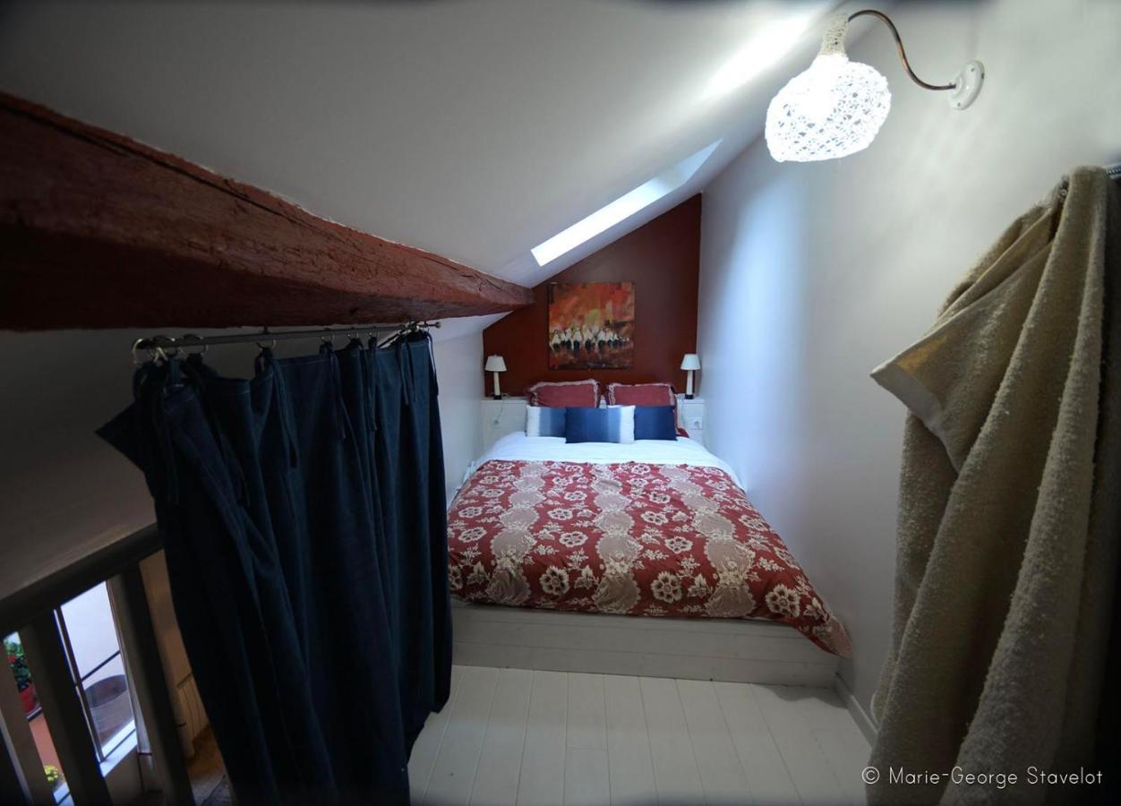 Voyage… Villa Noyers-sur-Serein Exterior foto