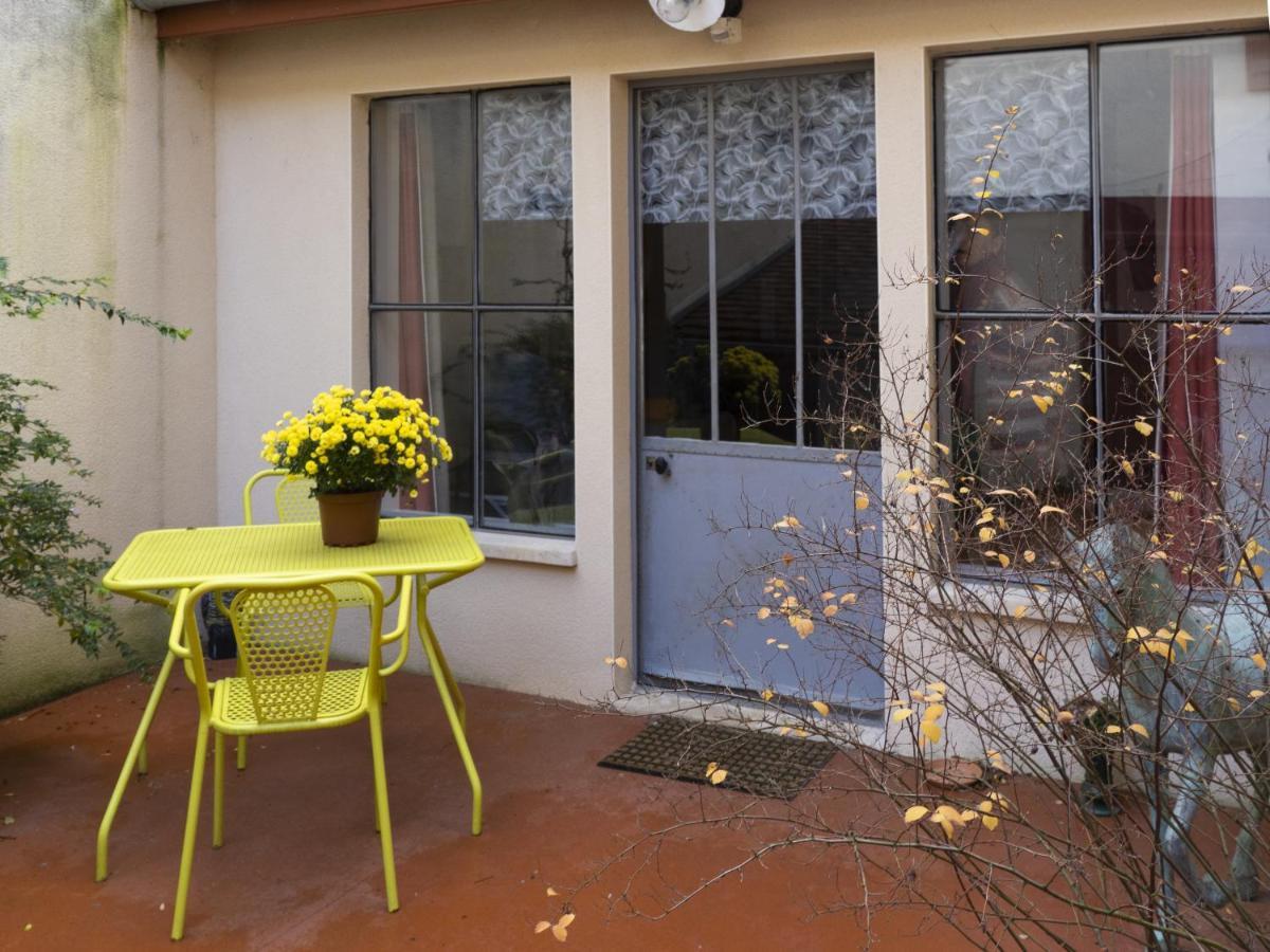 Voyage… Villa Noyers-sur-Serein Exterior foto